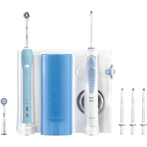 Oral-B Brosse à Dents Pro 700 + Waterjet Oc16. 525.1u